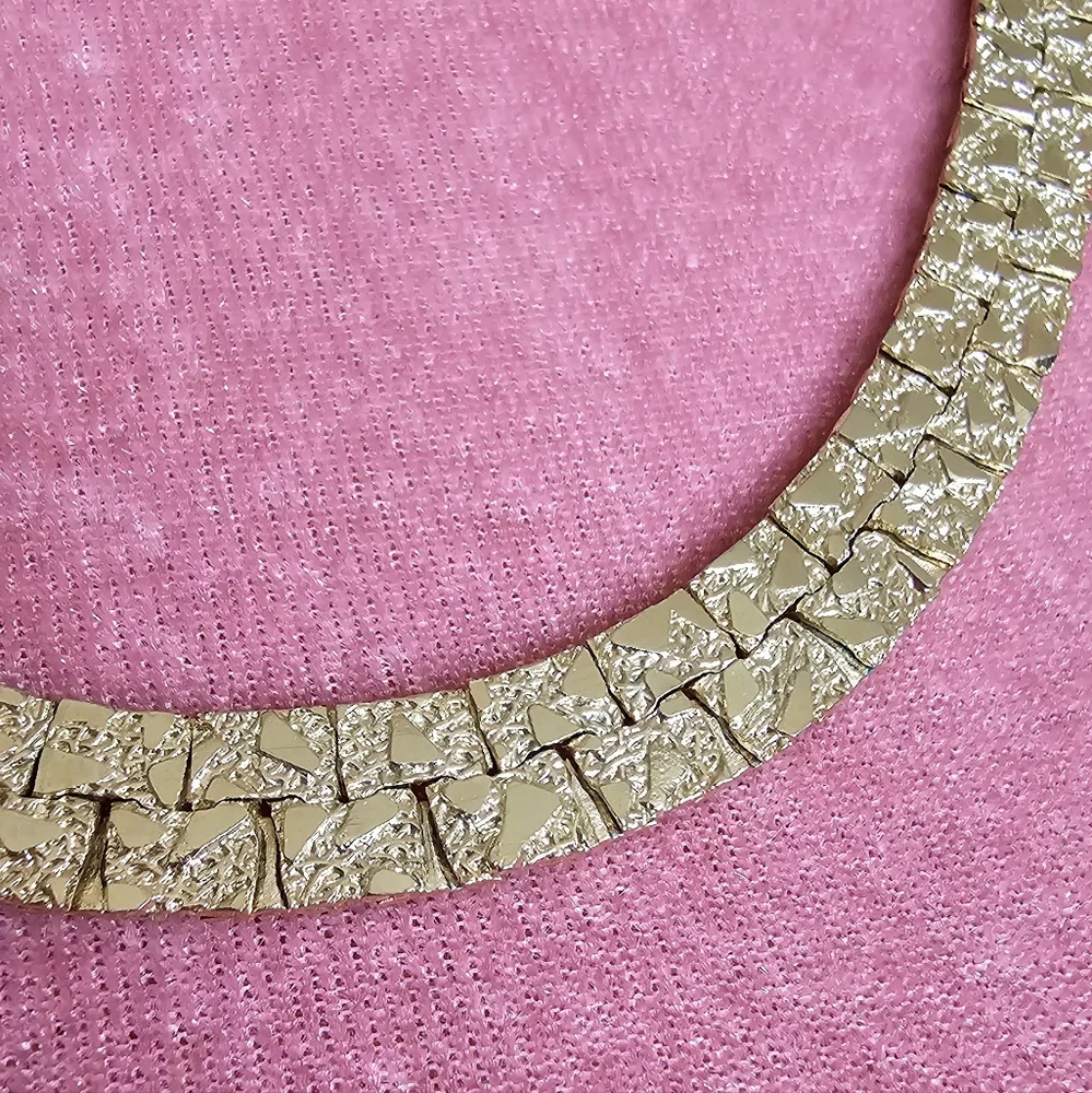 Vintage Necklace. Pale Goldtone Nugget Design. Korea - Picture 4 of 9